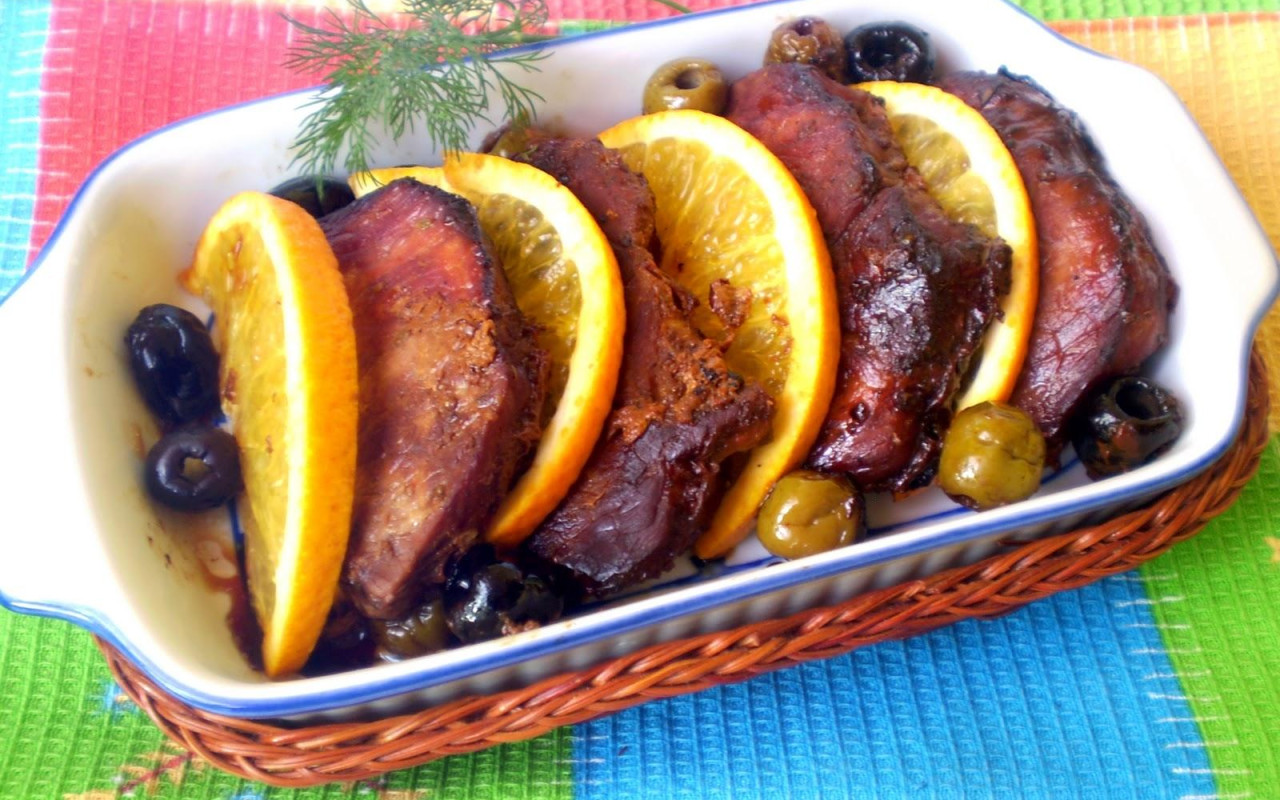 Délicieuse longe de porc française à l'orange