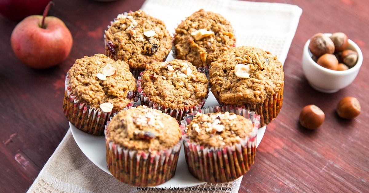 Muffins à l'avoine et aux pommes délicieux et sains, préparés avec un minimum d'ingrédients : instructions étape par étape