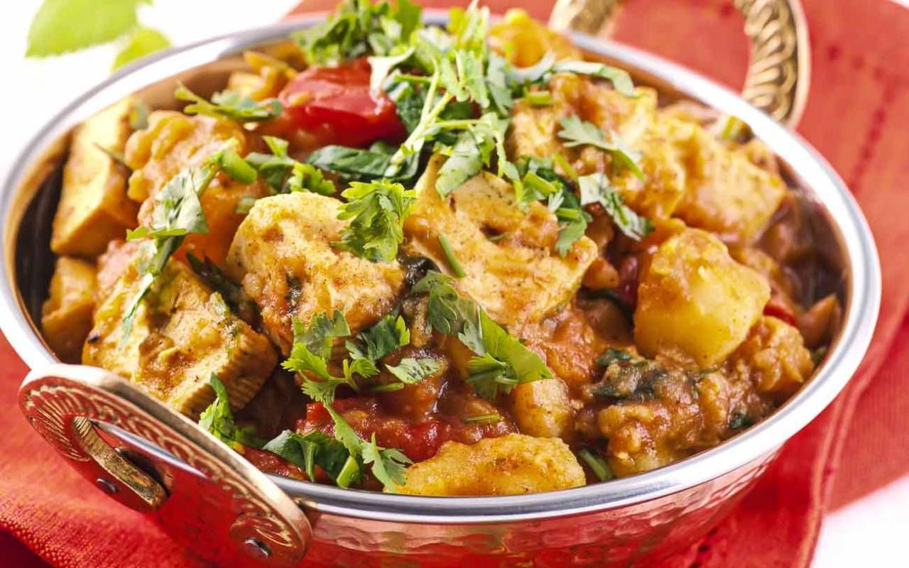 Ce ragoût est riche en traditions et en épices.