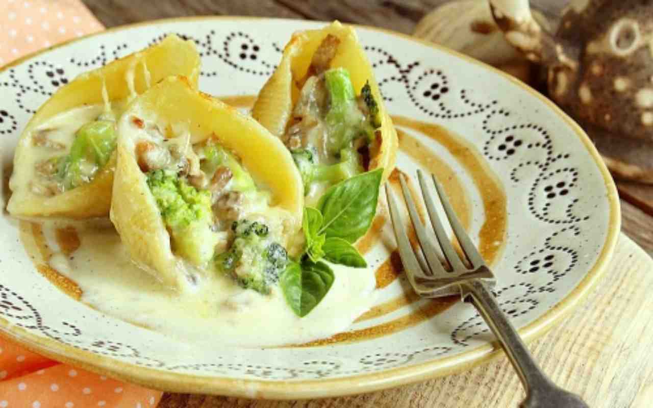 Ragoût de raviolis farcis aux légumes-racines et au fromage crémeux