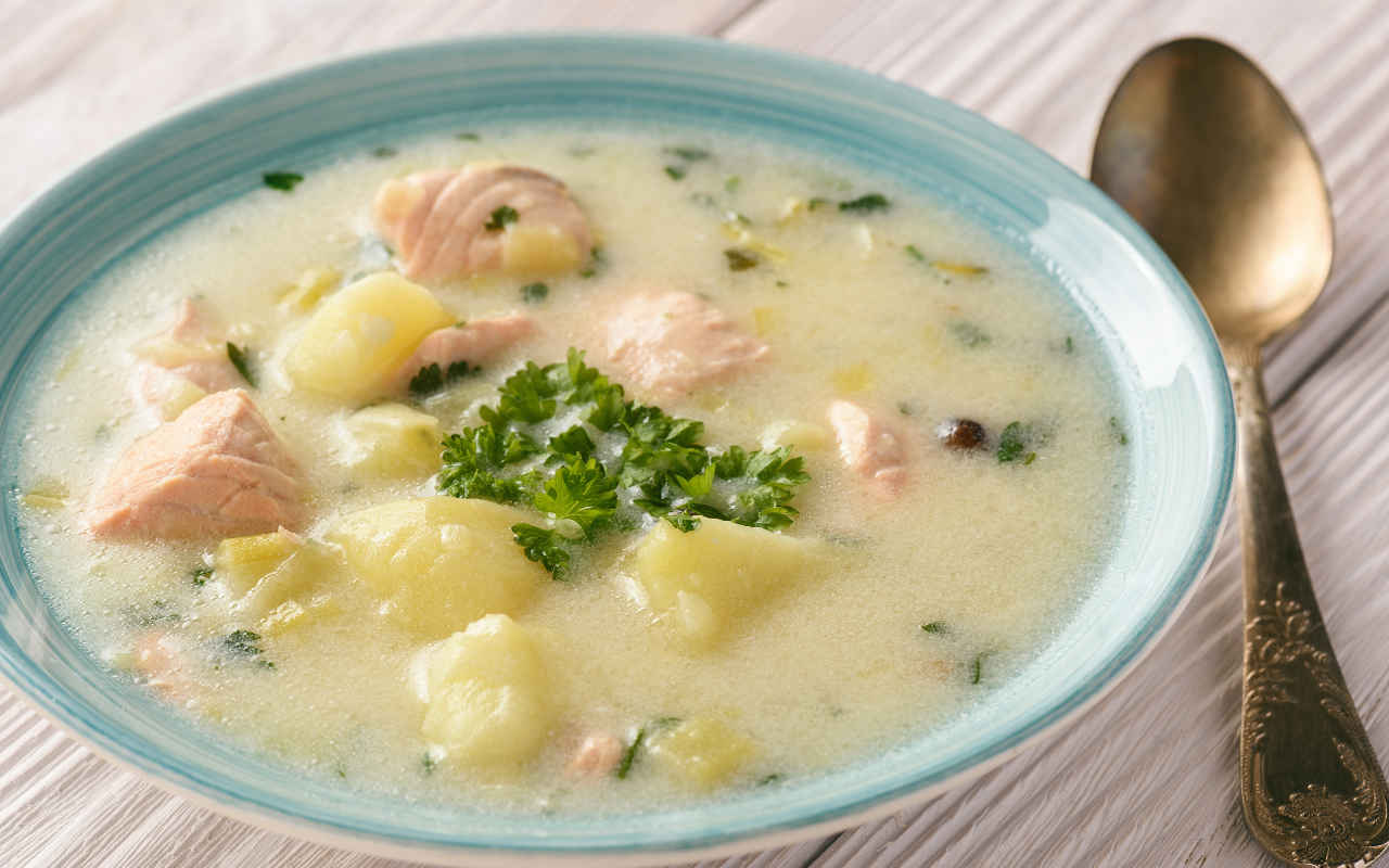 Une petite touche en plus, un grand changement. La soupe de pommes de terre à son meilleur.