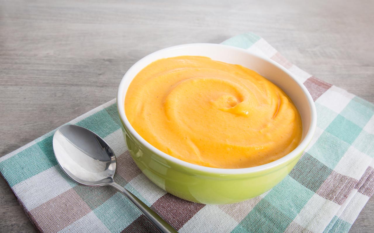 Pourquoi une pincée de noix de muscade améliore le goût de la purée de pommes de terre et comment l'utiliser correctement.