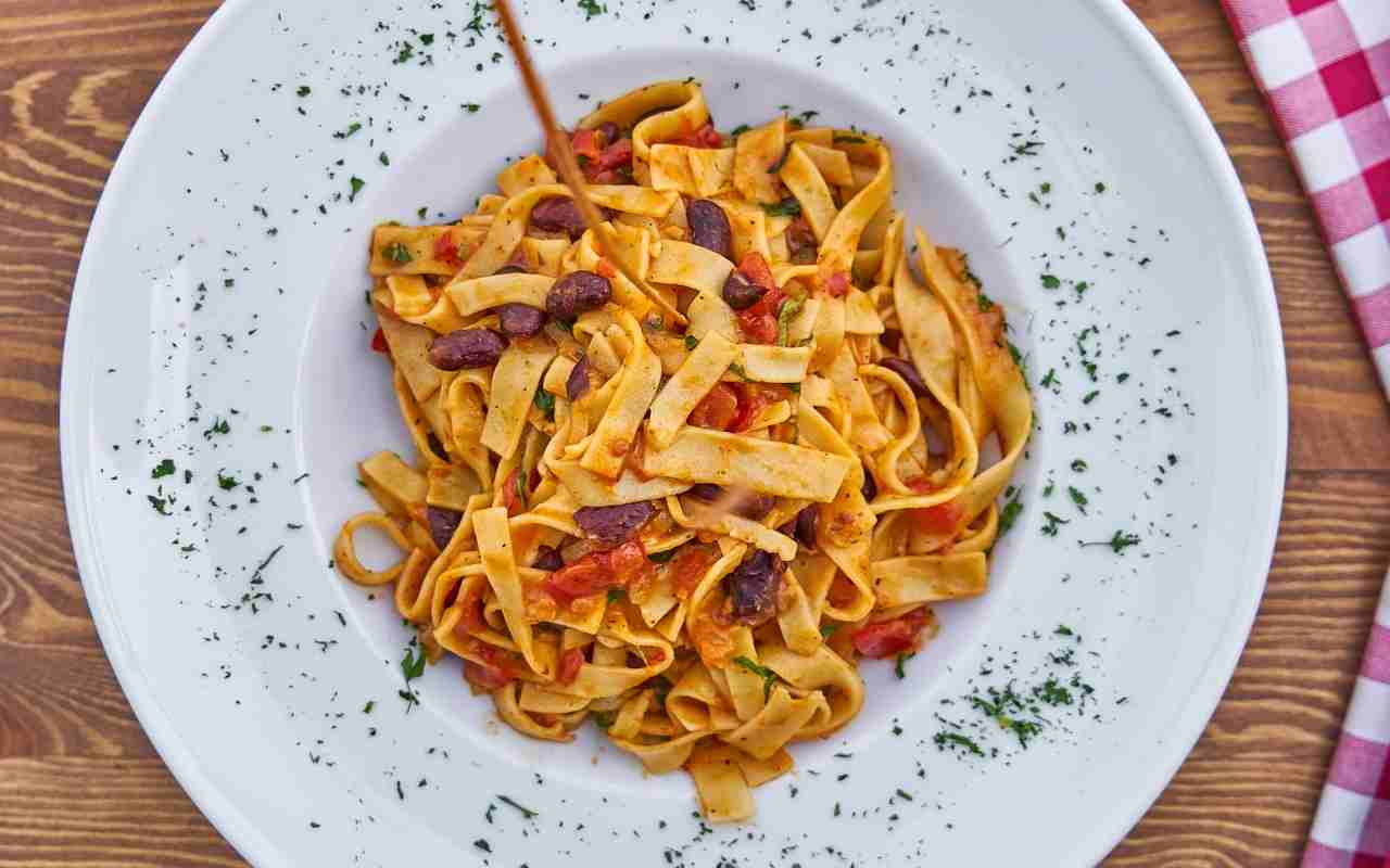 Je n'achète plus de pâtes à tartiner en conserve, car cette pâte maison à deux ingrédients est un véritable succès. Elle est peu coûteuse, nutritive et très savoureuse.