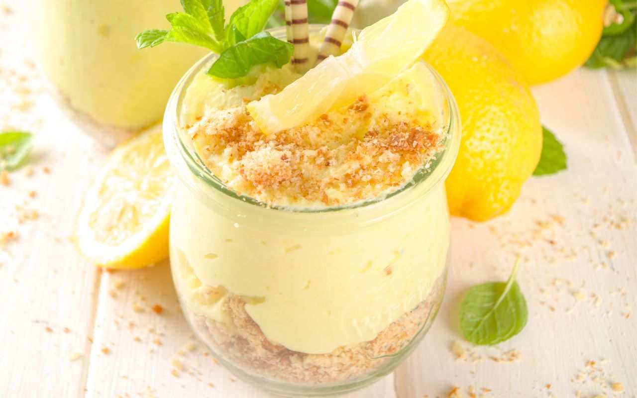 Pudding aux poires sain préparé au mixeur : comment le préparer sans farine, sans sucre et en quelques minutes seulement