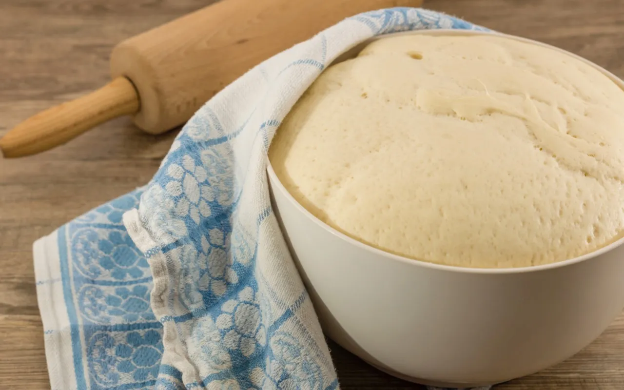 Connaissez-vous la règle 36:20 ? La pâte levée est moelleuse, tendre et facile à retirer du saladier.