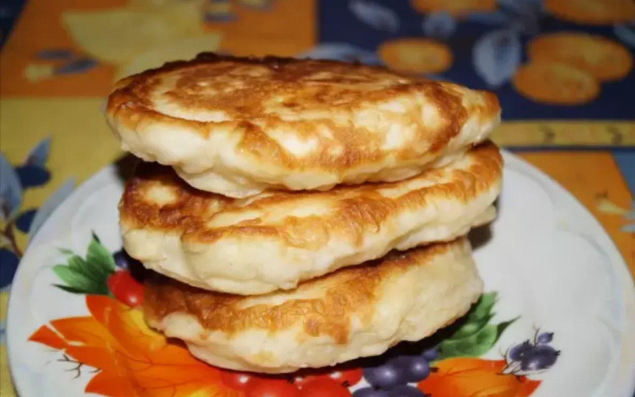 Pain nuageux à la poêle, recette simple et rapide : comment le préparer sans four ni farine ?