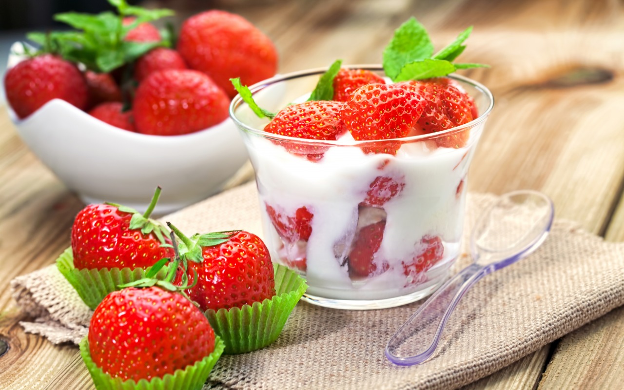 Trifle français à la fraise : une recette simple et rapide, idéale à préparer en novembre.
